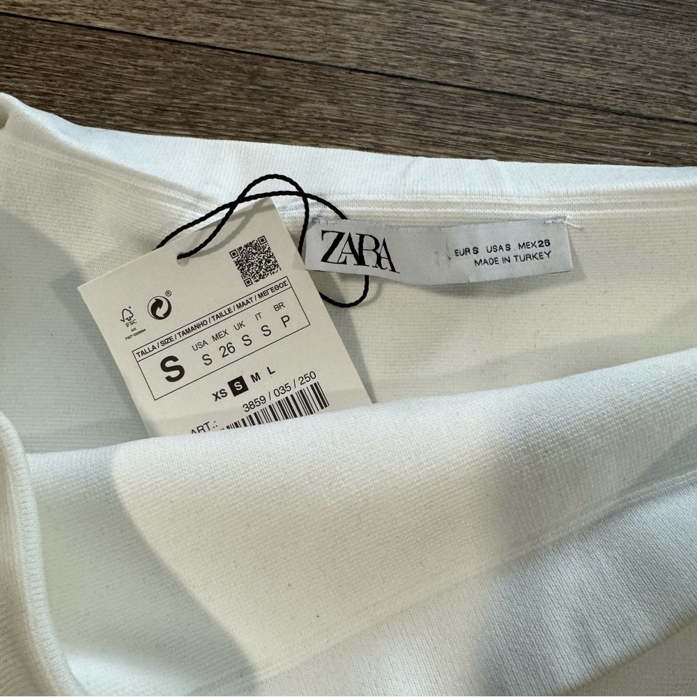 Zara White Off-Shoulder Crop Top - Picture 9 of 9